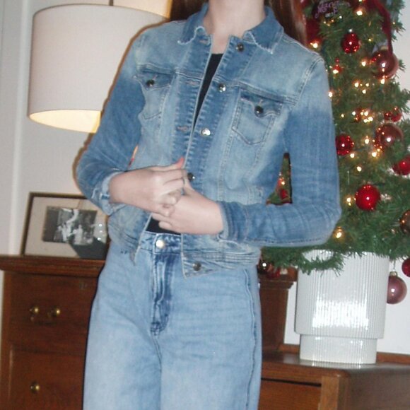 Cello Denim Wear Cropped Jean Jacket – Size M – Excellent Condition - Picture 1 of 3